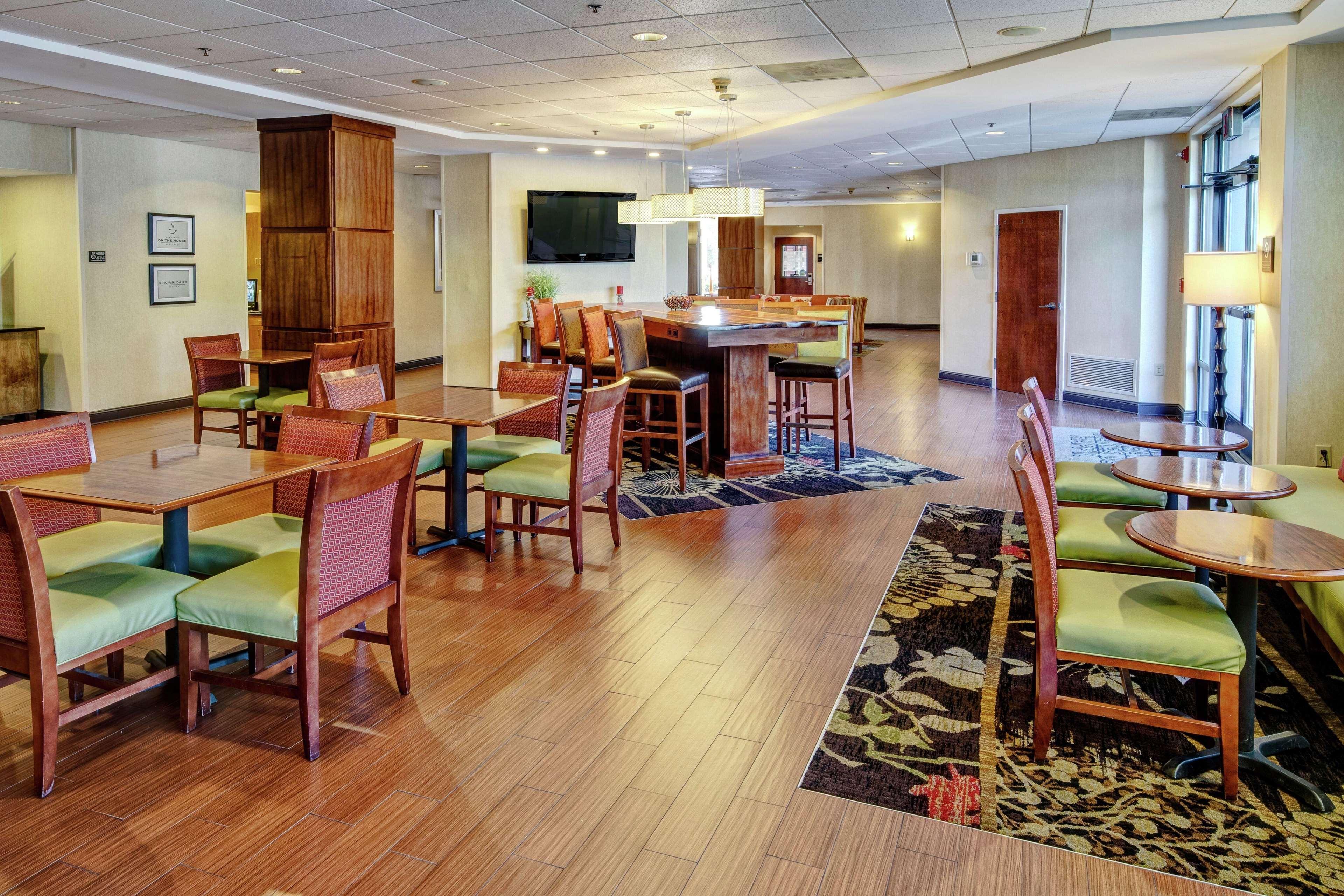 Hampton Inn Elizabeth City Exterior photo